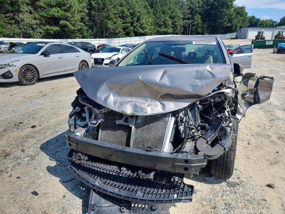 Photo 5 from auction – 2015 TOYOTA COROLLA with VIN 2T1BPRHE7FC315823