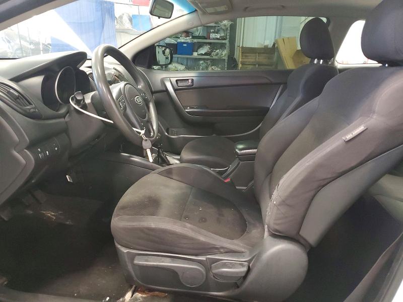 Photo 7 from auction – 2012 KIA FORTE KOUP with VIN KNAFU6A21C5589596