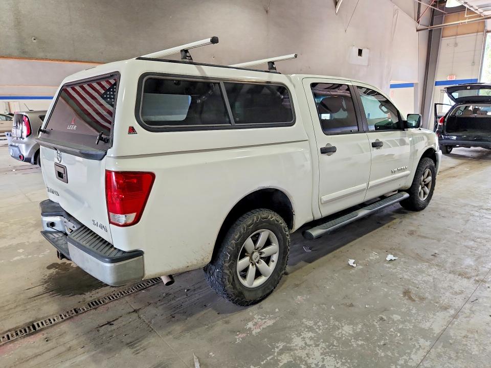 Photo 3 from auction – 2013 NISSAN TITAN with VIN 1N6AA0EJ2DN303323