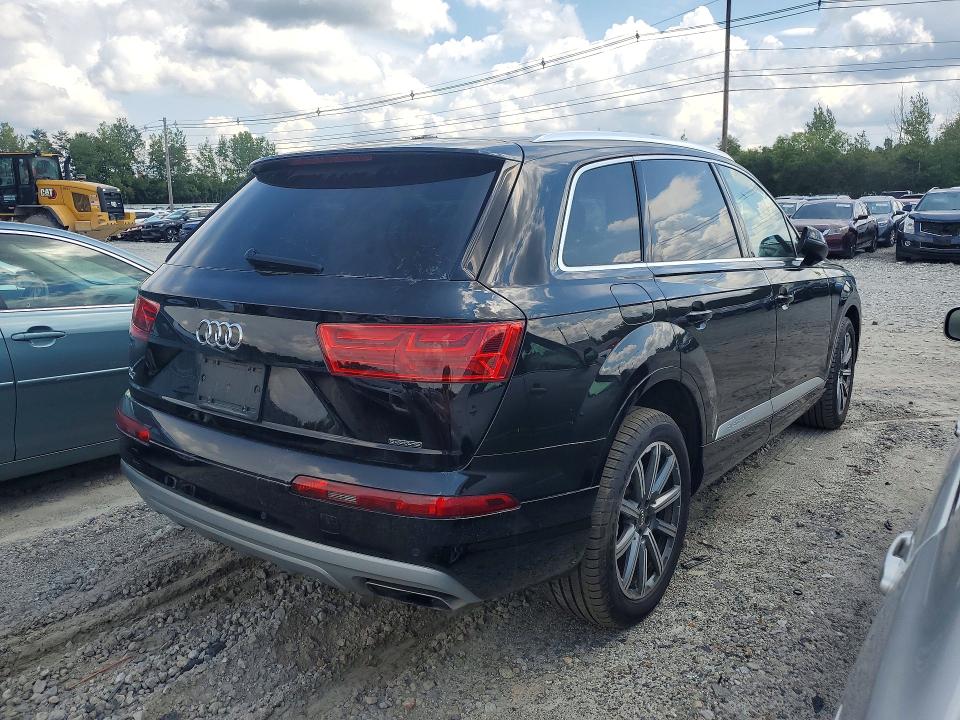 Photo 3 from auction – 2017 AUDI Q7 with VIN WA1LHAF79HD041726