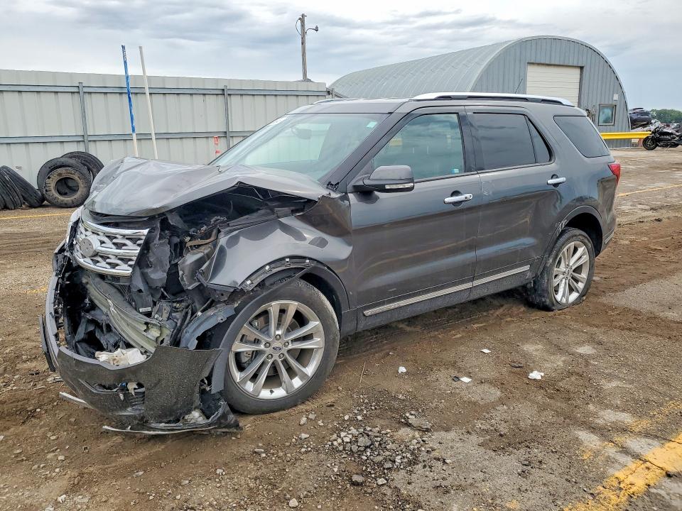 FORD EXPLORER 2018 with VIN 1FM5K8FH6JGC93516 - Photo from auction