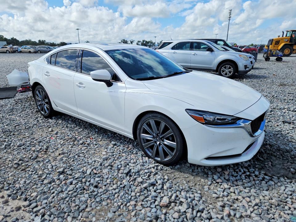Photo 4 from auction – 2018 MAZDA 6 with VIN JM1GL1TY0J1300730