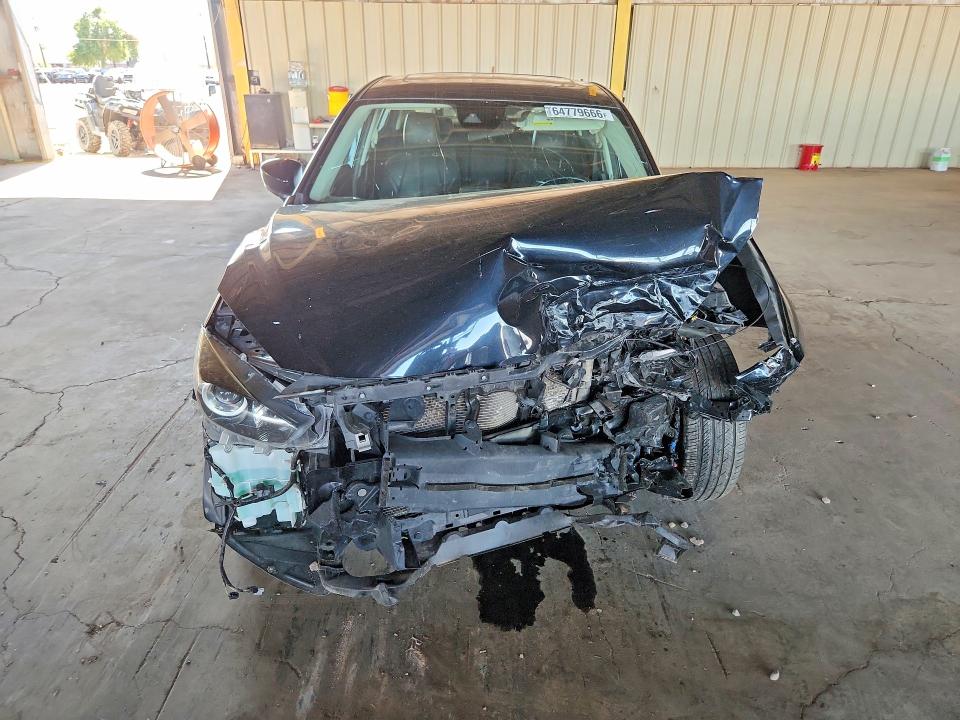 Photo 5 from auction – 2018 MAZDA 3 with VIN 3MZBN1V33JM255322