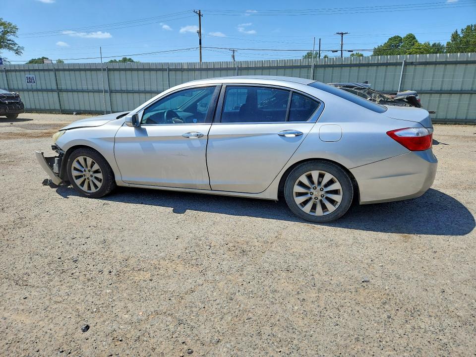 Photo 2 from auction – 2013 HONDA ACCORD with VIN 1HGCR2F75DA039851