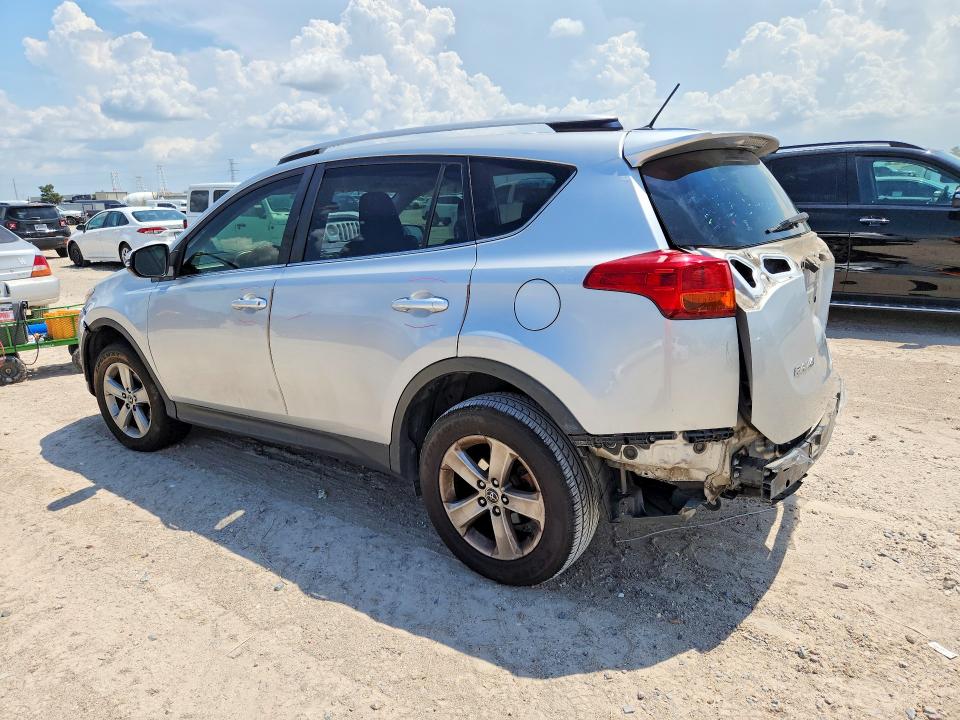 Photo 2 from auction – 2015 TOYOTA RAV4 with VIN JTMWFREV3FJ046300