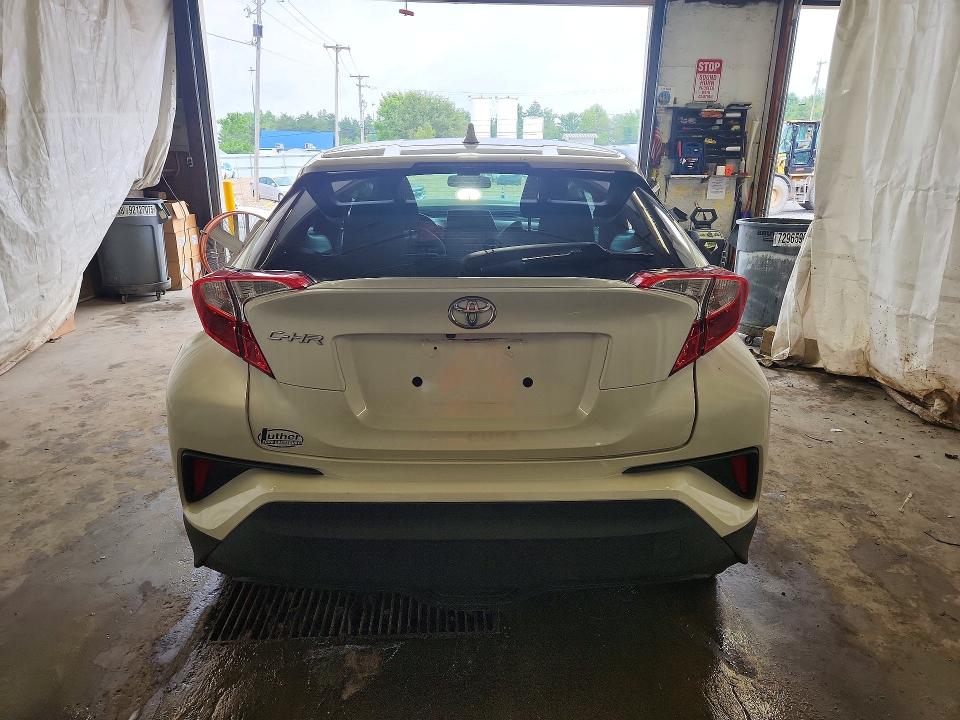 Photo 6 from auction – 2019 TOYOTA C-HR with VIN NMTKHMBX8KR100400
