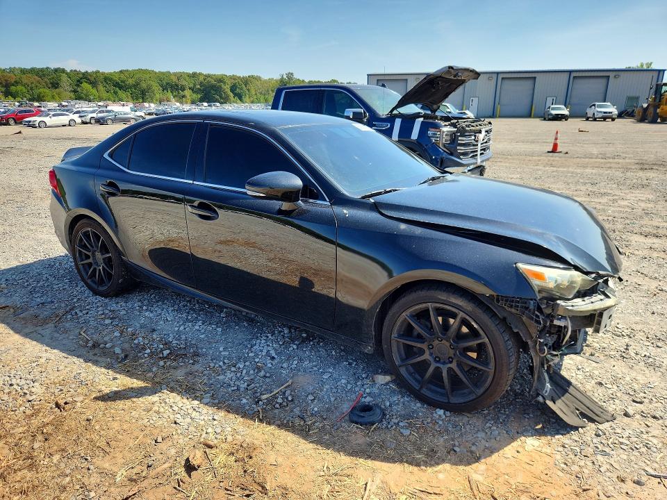 Photo 4 from auction – 2015 LEXUS IS with VIN JTHBF1D27F5052695