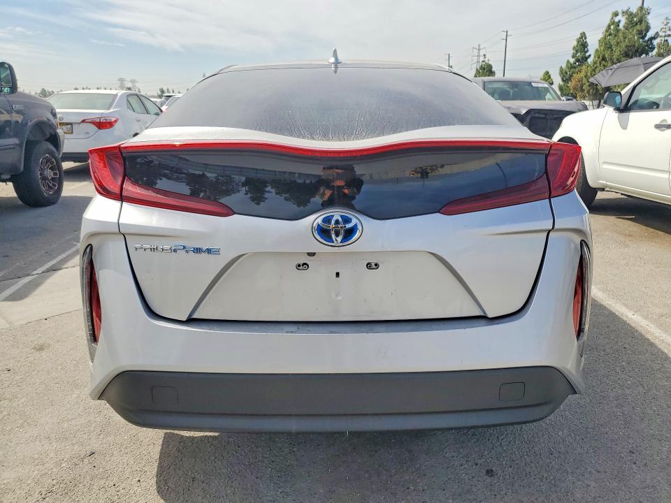Photo 6 from auction – 2019 TOYOTA PRIUS PRIME with VIN JTDKARFPXK3114409