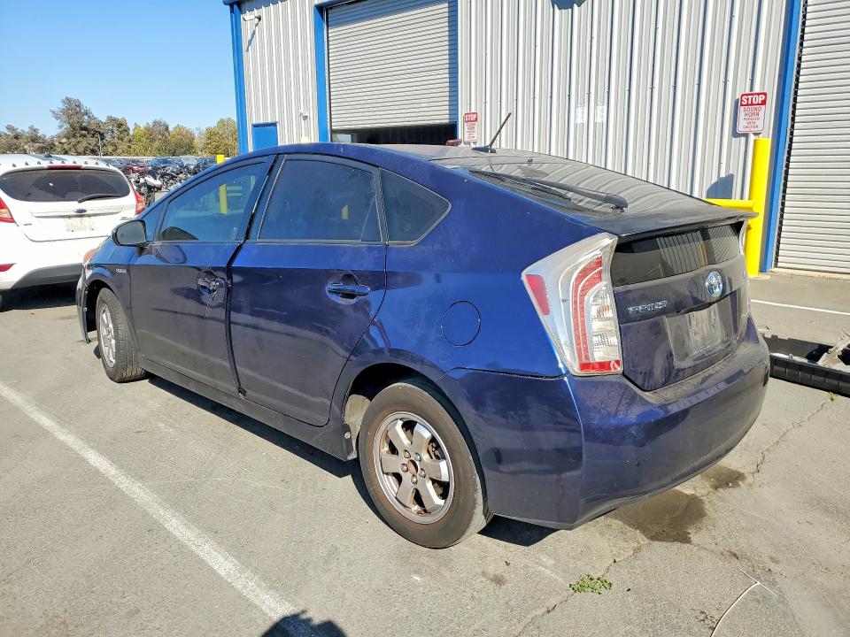 Photo 2 from auction – 2012 TOYOTA PRIUS with VIN JTDKN3DU4C1555864