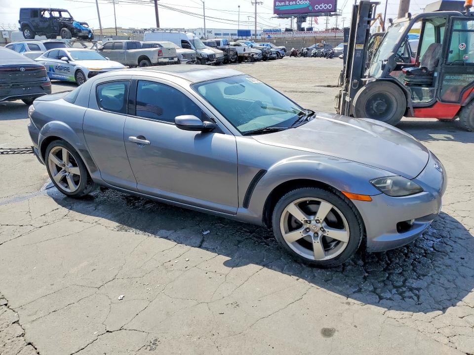 Photo 4 from auction – 2004 MAZDA RX8 with VIN JM1FE173540135921