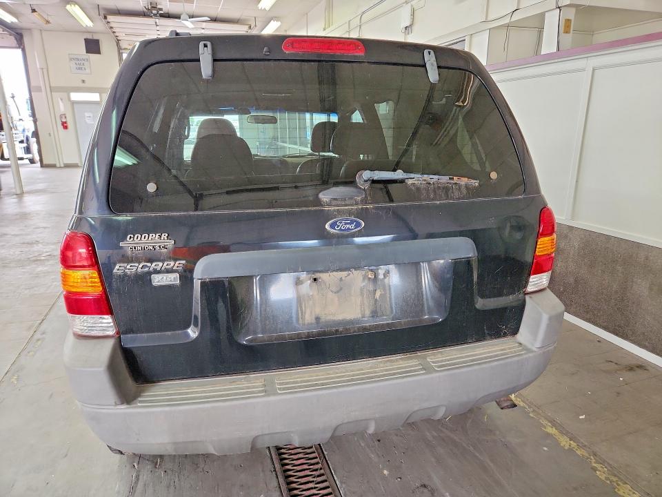 Foto 6 de la subasta – 2002 FORD ESCAPE con VIN 1FMYU03172KC10819