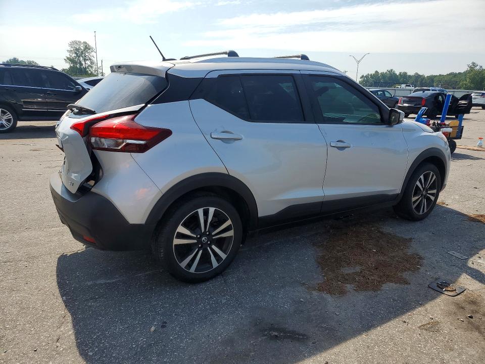 Photo 3 from auction – 2019 NISSAN KICKS with VIN 3N1CP5CU5KL552591