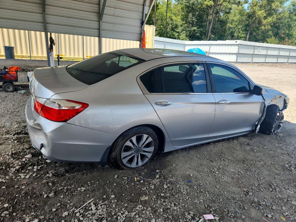 Photo 3 from auction – 2014 HONDA ACCORD with VIN 1HGCR2F33EA227251