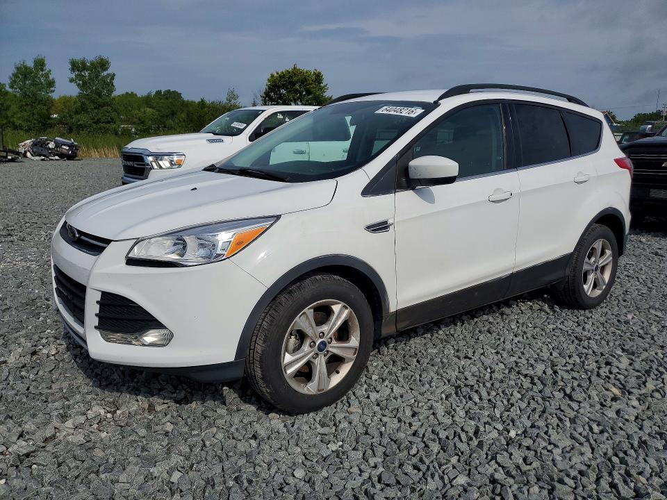 FORD ESCAPE 2016 with VIN 1FMCU0GX5GUC87371 - Photo from auction