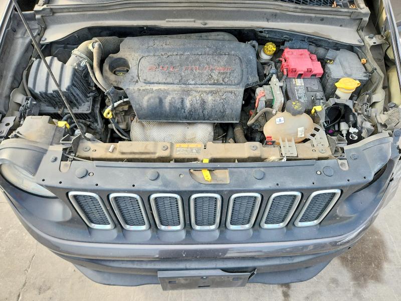 Photo 12 from auction – 2018 JEEP RENEGADE with VIN ZACCJABB1JPJ58855