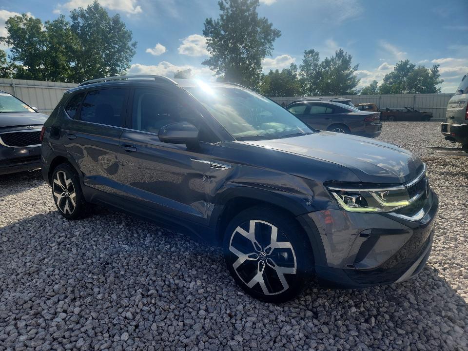 Снимка 4 от търг – 2022 VOLKSWAGEN TAOS с VIN 3VVJX7B28NM025872