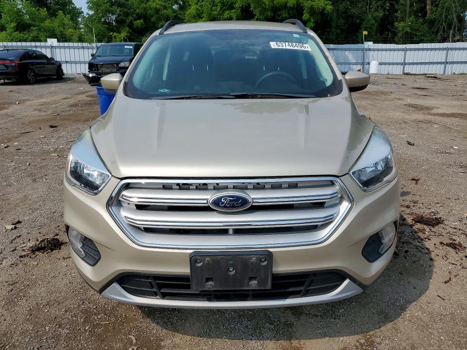 Photo 5 from auction – 2018 FORD ESCAPE with VIN 1FMCU9GD4JUA32860