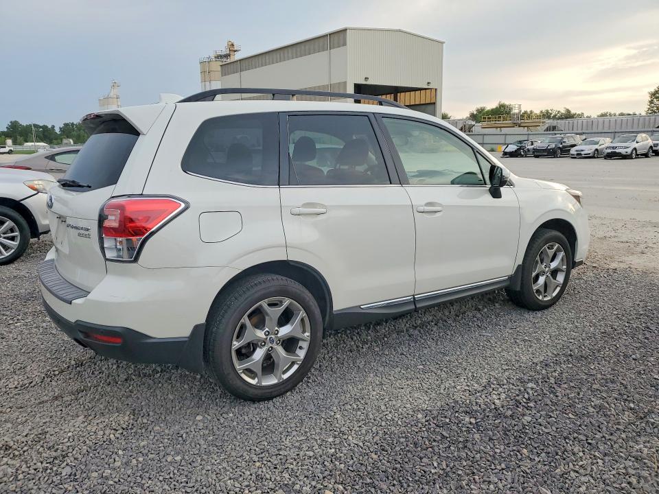 Photo 3 from auction – 2017 SUBARU FORESTER with VIN JF2SJAWC5HH804127