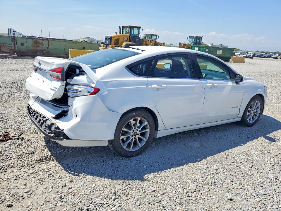 Photo 3 from auction – 2017 FORD FUSION with VIN 3FA6P0LU5HR238268