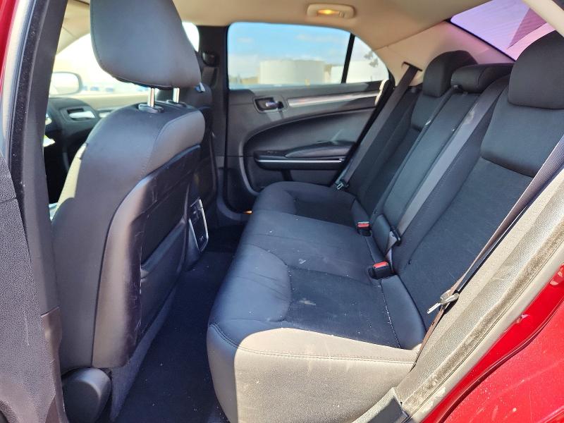 Photo 10 from auction – 2019 CHRYSLER 300 with VIN 2C3CCAAG1KH682993