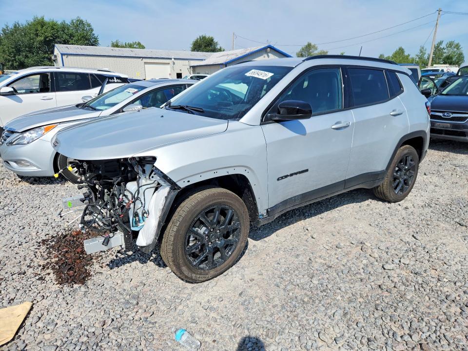 JEEP COMPASS 2026 with VIN 3C4NJDBN3TT180410 - Photo from auction
