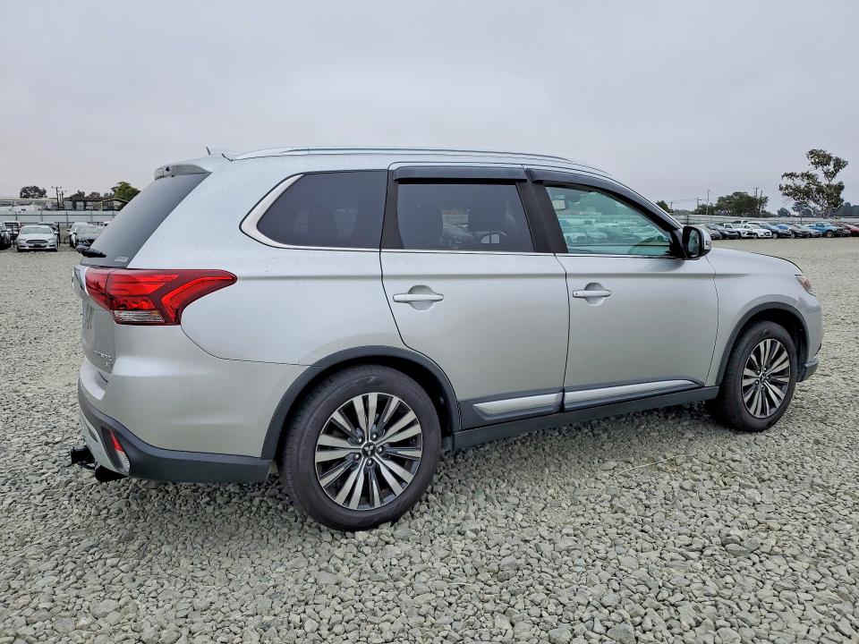 Photo 3 from auction – 2019 MITSUBISHI OUTLANDER with VIN JA4AZ3A36KZ041066
