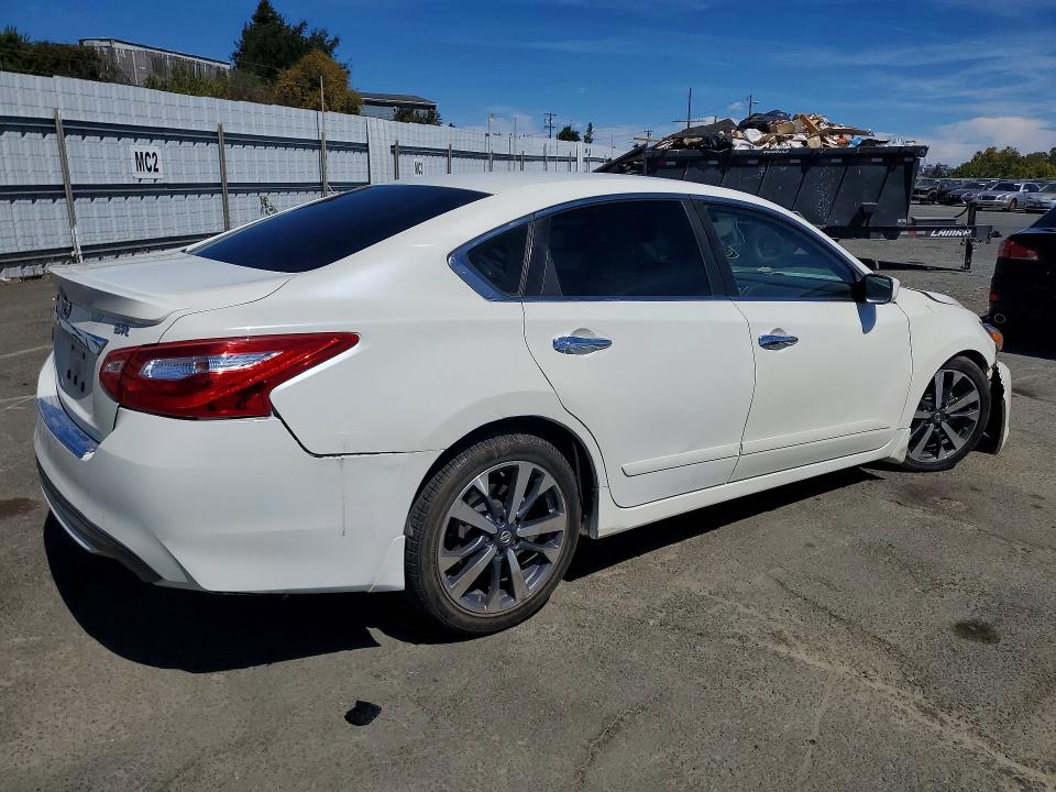 Photo 3 from auction – 2016 NISSAN ALTIMA with VIN 1N4AL3AP6GC287898
