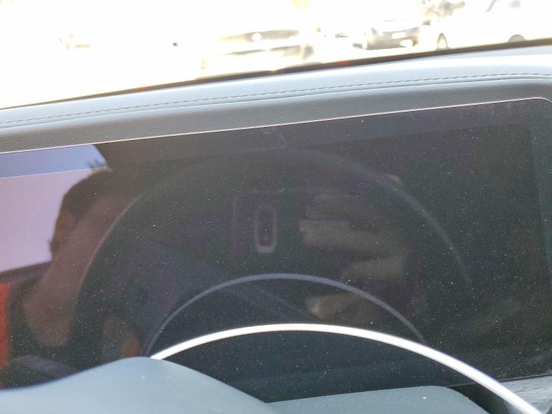 Photo 9 from auction – 2022 RIVIAN R1T with VIN 7FCTGAAA9NN011282