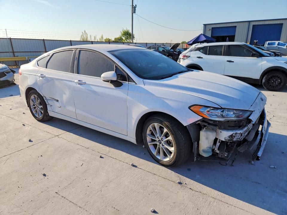 Photo 4 from auction – 2019 FORD FUSION with VIN 3FA6P0HD4KR169847
