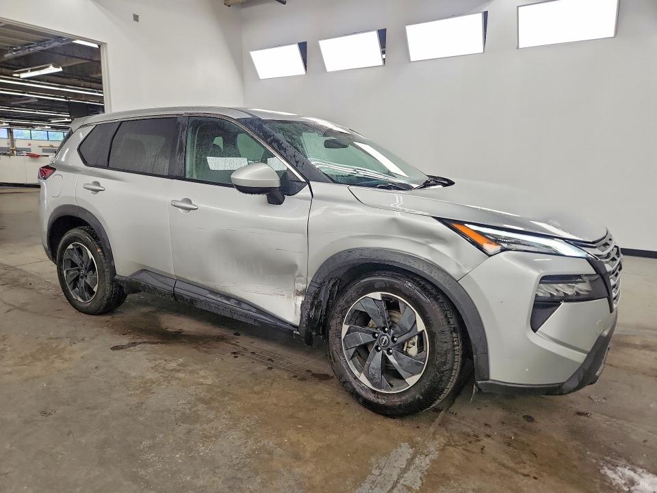 Photo 4 from auction – 2025 NISSAN ROGUE with VIN 5N1BT3BB6SC779613