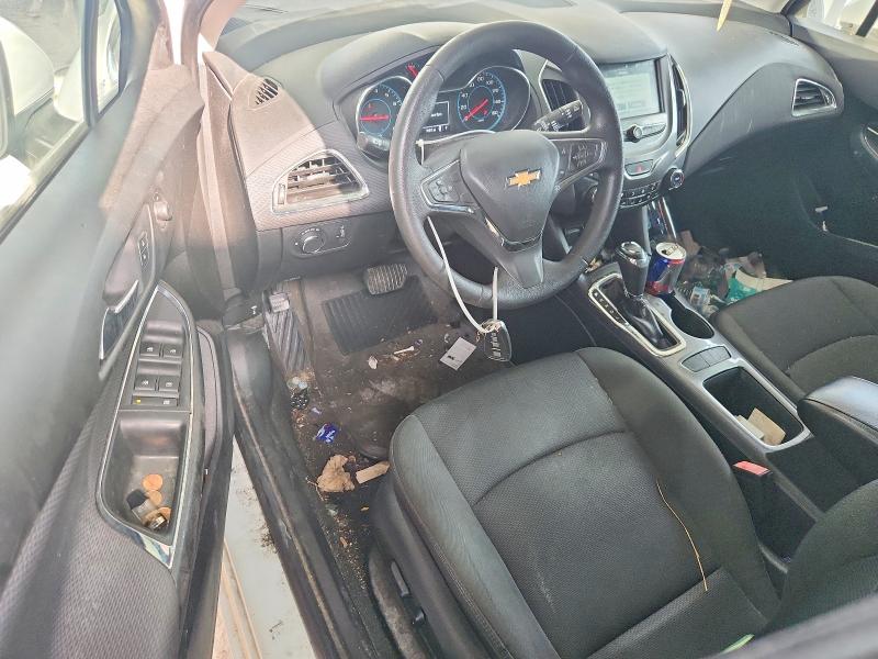 Photo 8 from auction – 2018 CHEVROLET CRUZE with VIN 3G1BE6SMXJS608835