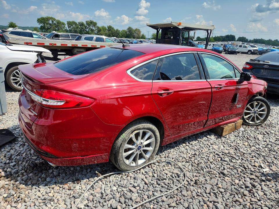 Photo 3 from auction – 2017 FORD FUSION with VIN 3FA6P0SUXHR152097