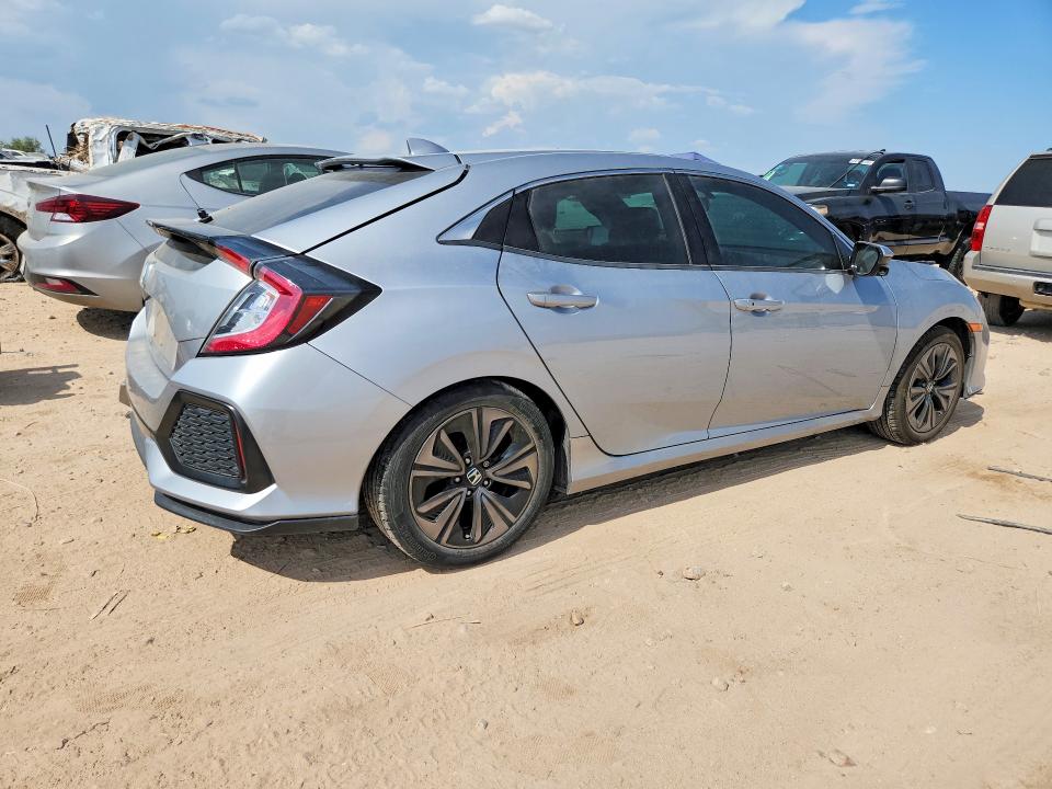 Photo 3 from auction – 2018 HONDA CIVIC with VIN SHHFK7H72JU217601
