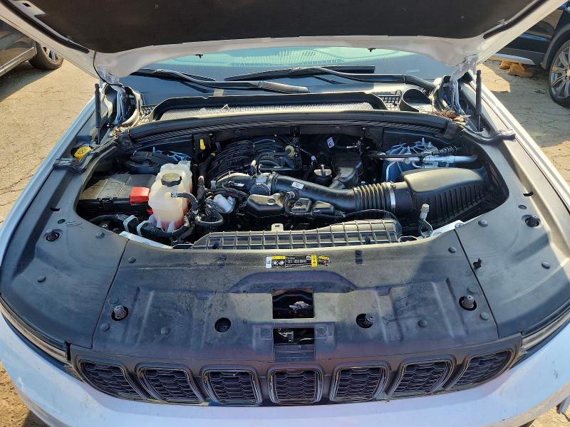 Снимка 12 от търг – 2024 JEEP GRAND CHEROKEE с VIN 1C4RJKAG3R8620321