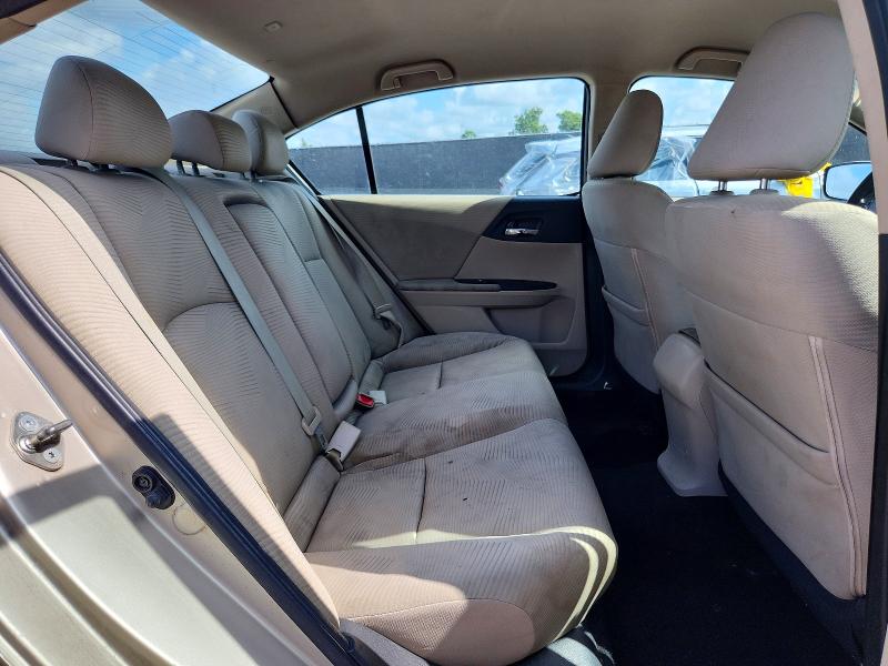 Photo 10 from auction – 2015 HONDA ACCORD with VIN 1HGCR2F33FA174987