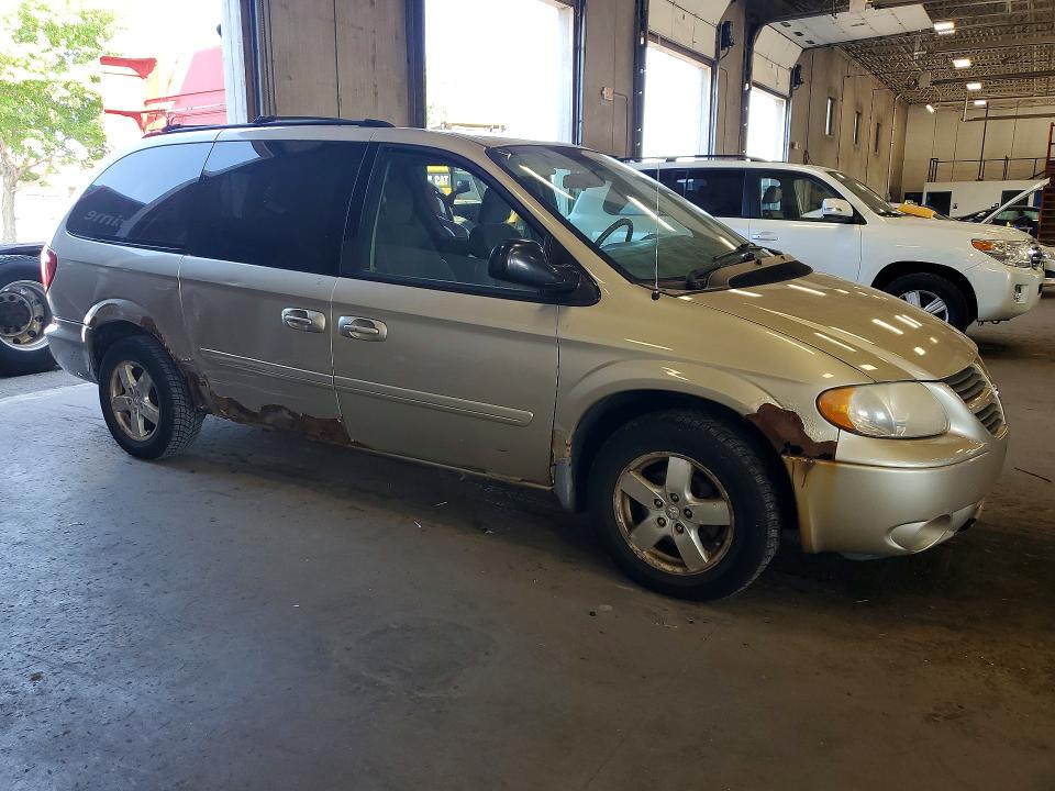Photo 4 from auction – 2007 DODGE GRAND CARAVAN with VIN 2D4GP44L77R227310