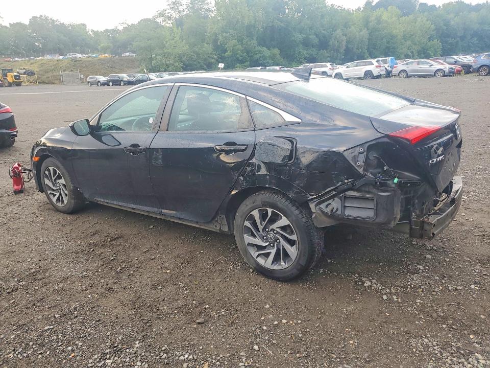 Photo 2 from auction – 2017 HONDA CIVIC with VIN 2HGFC2F72HH543649