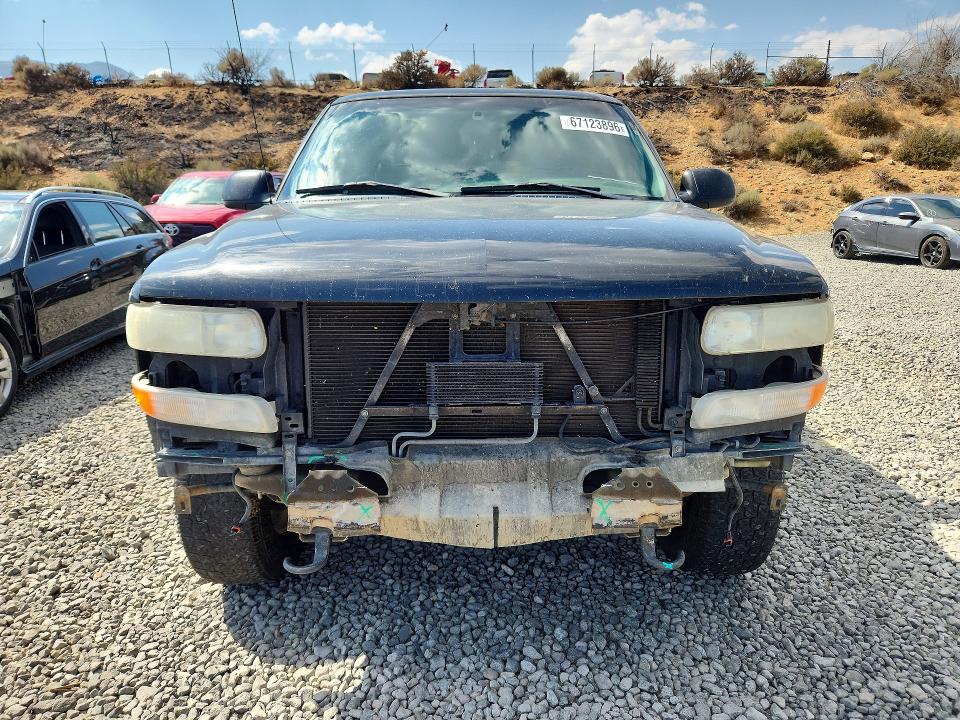 Photo 5 from auction – 2001 CHEVROLET SUBURBAN with VIN 3GNFK16TX1G209763