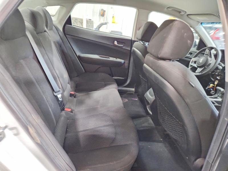 Photo 10 from auction – 2019 KIA OPTIMA with VIN 5XXGT4L39KG370724
