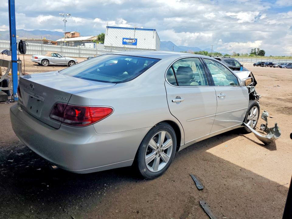 صورة رقم 3 من المزاد - 2005 LEXUS ES 330 4D مع VIN JTHBA30G655121547