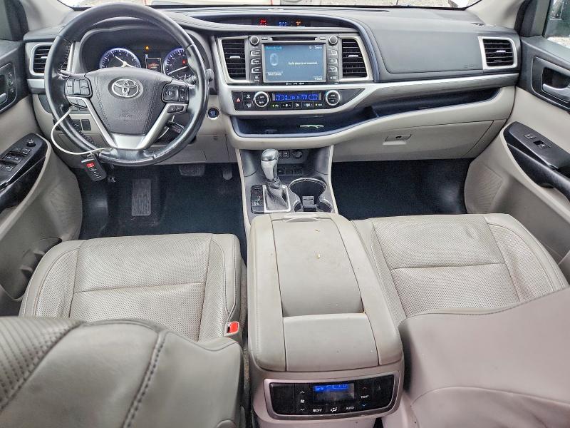 Photo 8 from auction – 2017 TOYOTA HIGHLANDER with VIN 5TDYZRFHXHS209443