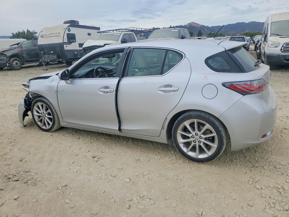 Photo 2 from auction – 2012 LEXUS CT with VIN JTHKD5BH2C2050581