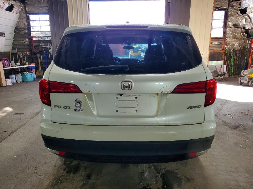 Photo 6 from auction – 2016 HONDA PILOT with VIN 5FNYF6H58GB060849