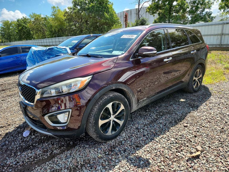 KIA SORENTO 2016 with VIN 5XYPHDA52GG073724 - Photo from auction