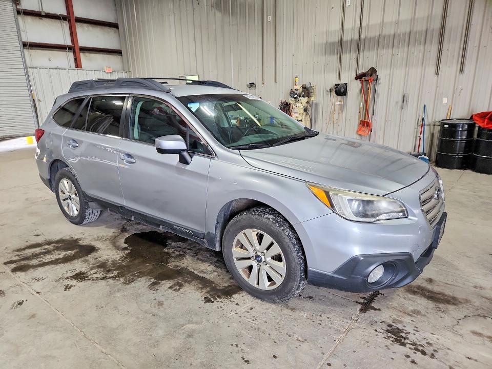 Photo 4 from auction – 2015 SUBARU OUTBACK with VIN 4S4BSACCXF3263646