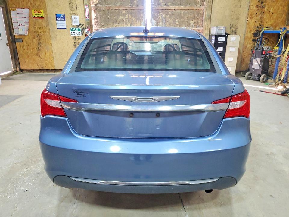 Photo 6 from auction – 2011 CHRYSLER 200 with VIN 1C3BC1FB5BN602496