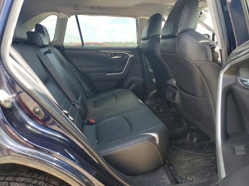 Photo 11 from auction – 2023 TOYOTA RAV4 with VIN 2T3C1RFV6PW275329