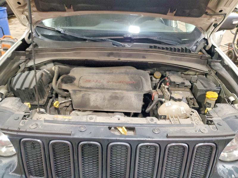 Photo 12 from auction – 2016 JEEP RENEGADE with VIN ZACCJBCT6GPD64228