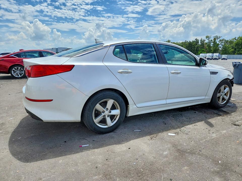 Photo 3 from auction – 2015 KIA OPTIMA with VIN KNAGM4A71F5598629