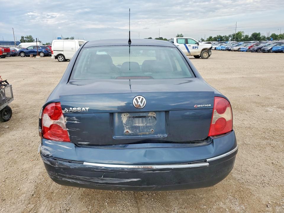 Photo 6 from auction – 2004 VOLKSWAGEN PASSAT with VIN WVWPD63B94E347001